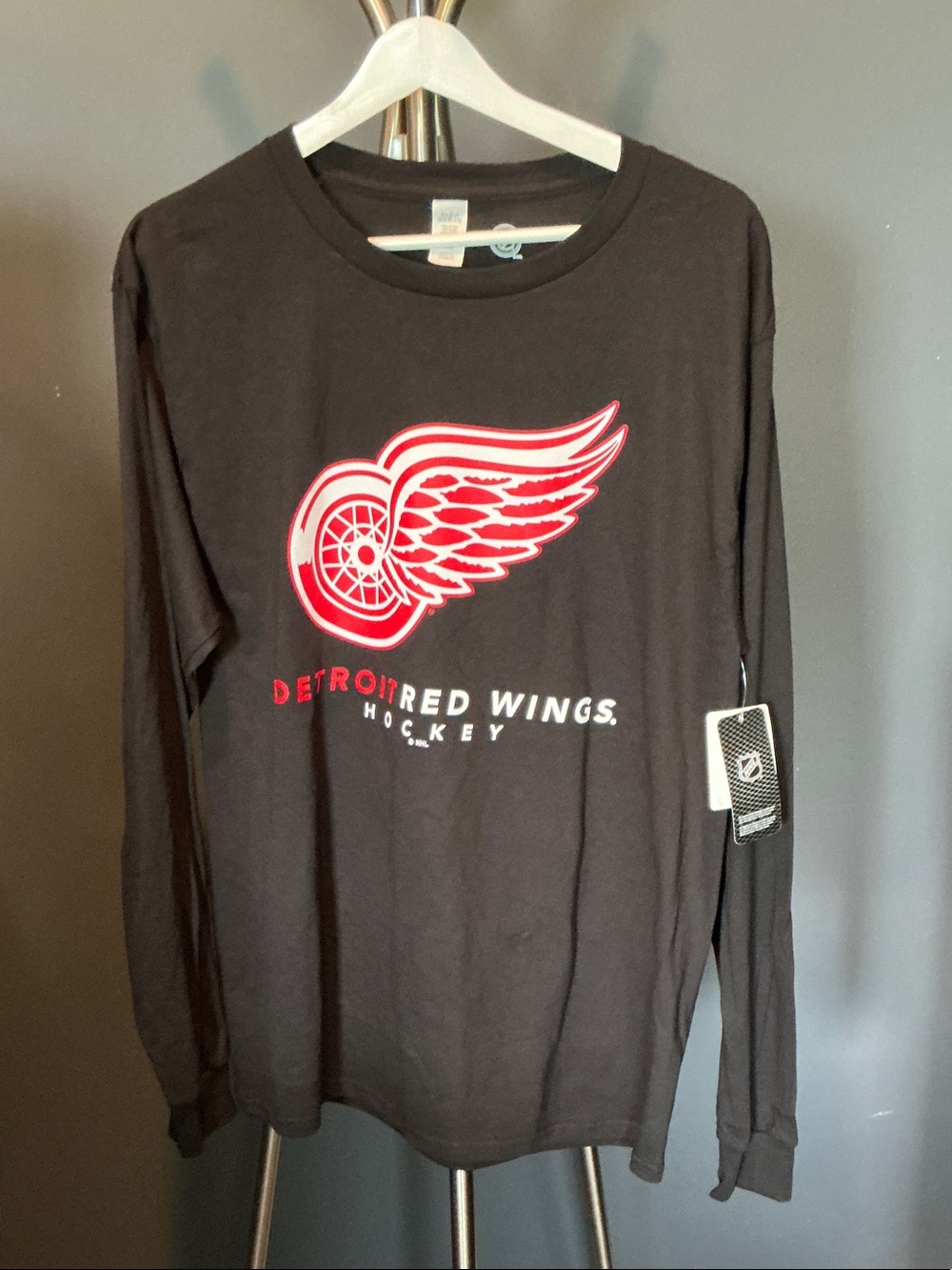 NHL Detroit Red Wings Black Long Sleeve Tee with Red Logo